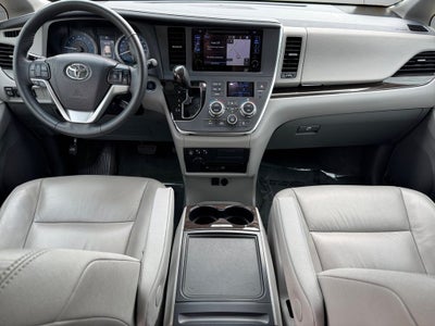 2017 Toyota Sienna XLE Premium 7 Passenger