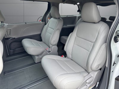 2017 Toyota Sienna XLE Premium 7 Passenger