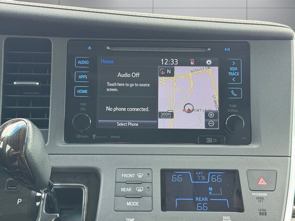 2017 Toyota Sienna XLE Premium 7 Passenger