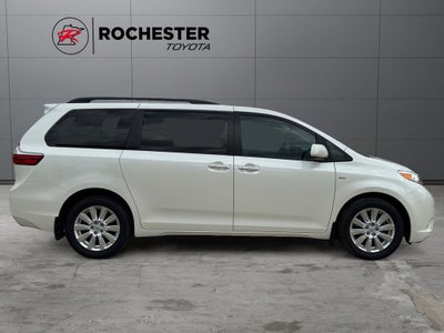2017 Toyota Sienna XLE Premium 7 Passenger