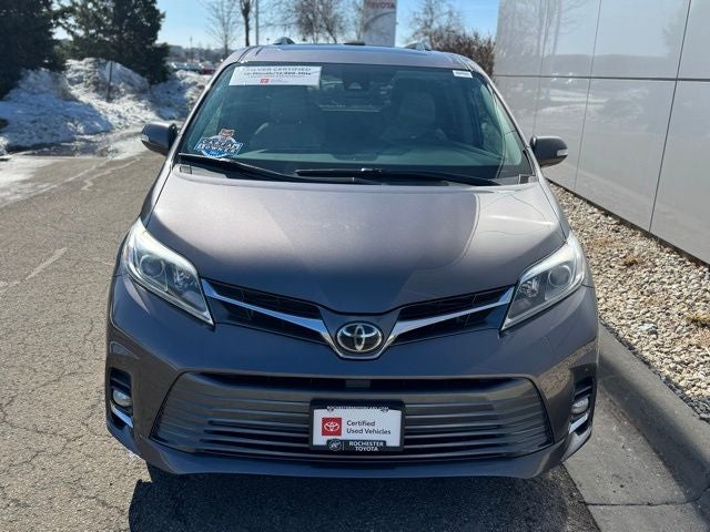 2020 Toyota Sienna Limited 7 Passenger