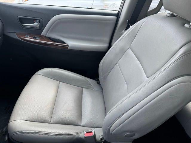 2020 Toyota Sienna Limited 7 Passenger