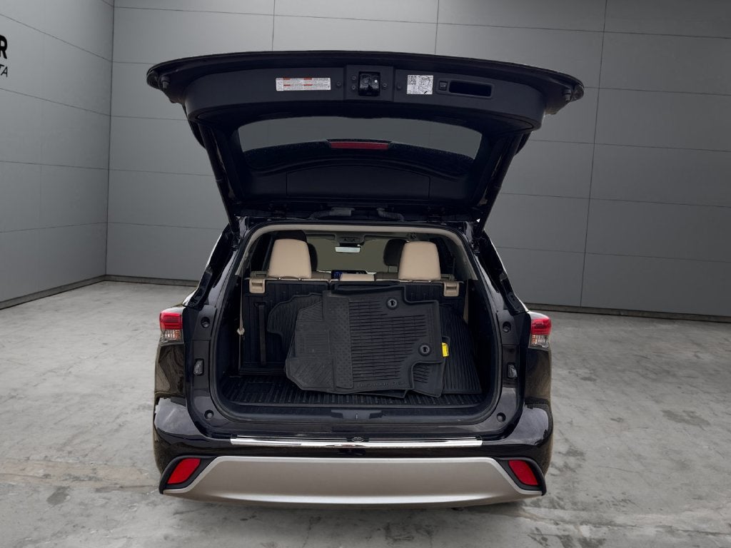 2021 Toyota Highlander Hybrid Platinum AWD