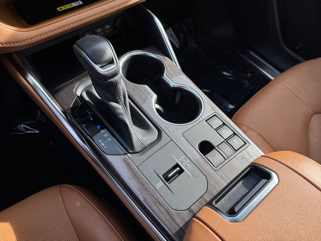 2023 Toyota Highlander Hybrid Platinum AWD