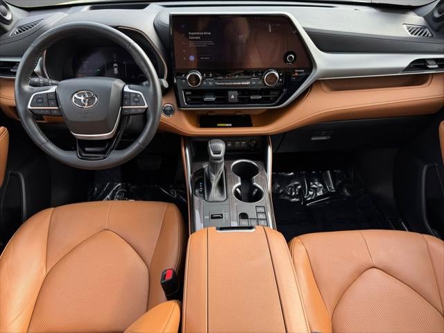 2023 Toyota Highlander Hybrid Platinum AWD