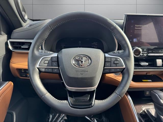2023 Toyota Highlander Hybrid Platinum AWD