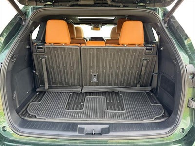 2023 Toyota Highlander Hybrid Platinum AWD