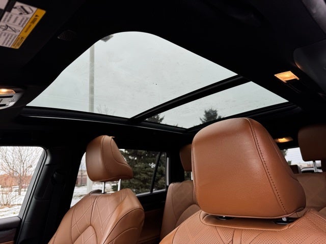 2022 Toyota Highlander Hybrid Platinum AWD