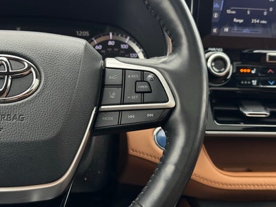 2022 Toyota Highlander Hybrid Platinum AWD