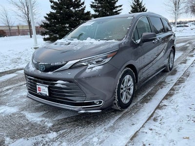 2021 Toyota Sienna Platinum 7 Passenger