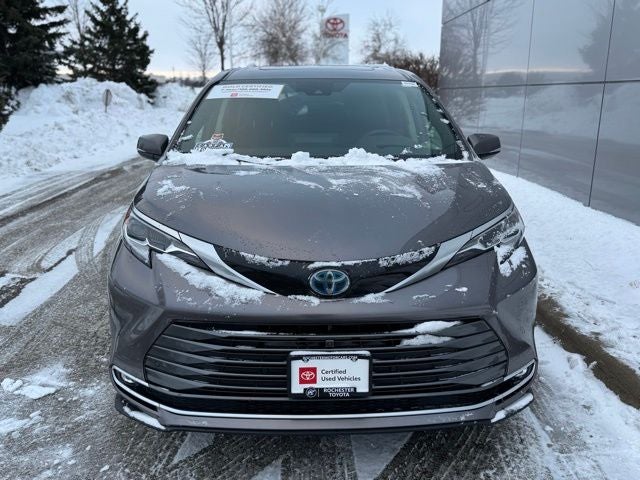 2021 Toyota Sienna Platinum 7 Passenger