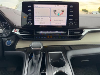 2022 Toyota Sienna Platinum 7 Passenger