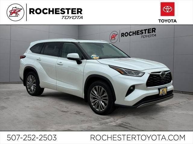 2022 Toyota Highlander Platinum AWD