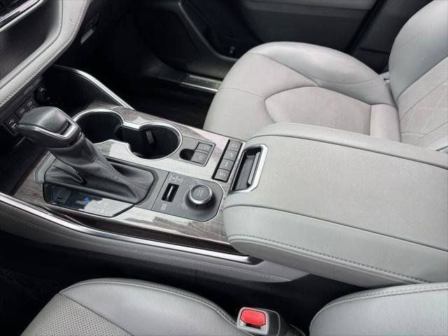 2022 Toyota Highlander Platinum AWD