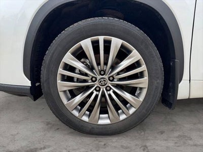 2022 Toyota Highlander Platinum AWD