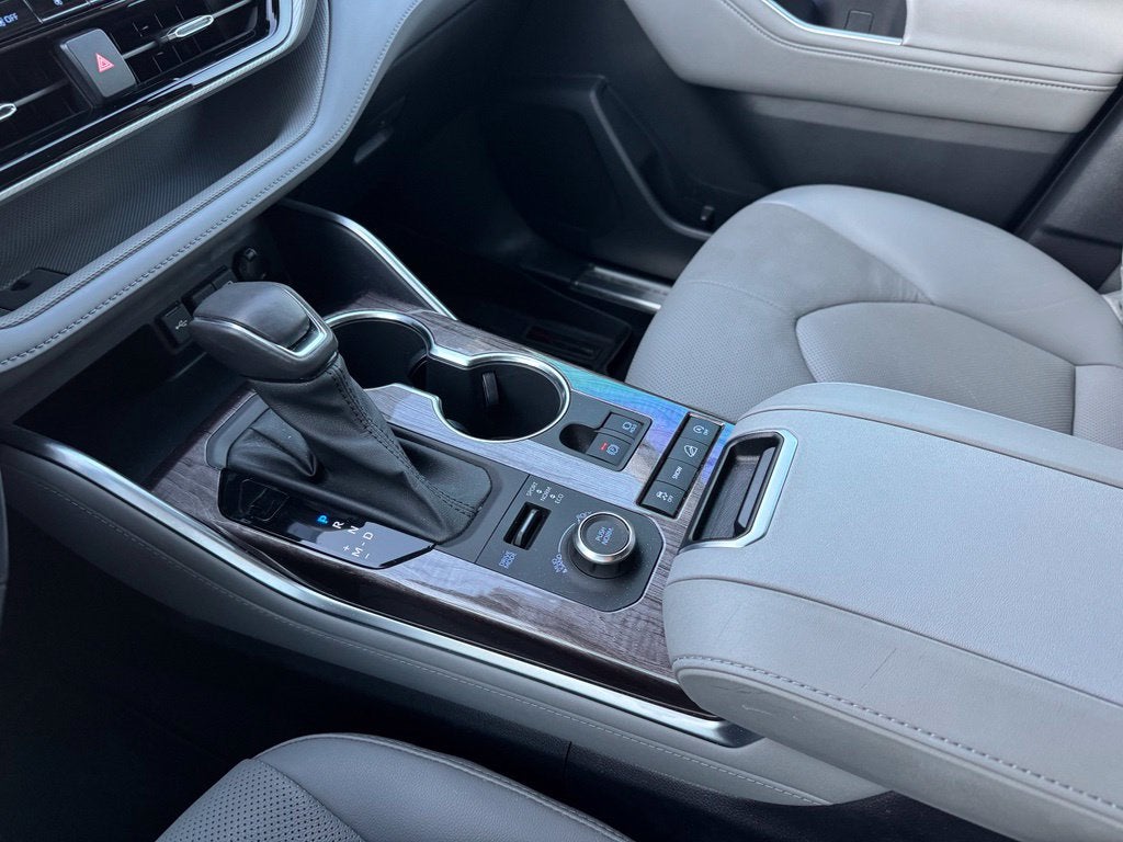 2021 Toyota Highlander Platinum AWD