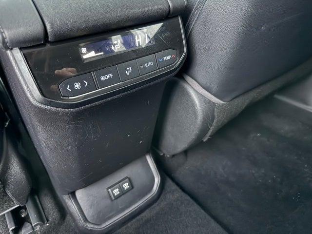 2020 Toyota Highlander Hybrid XLE AWD