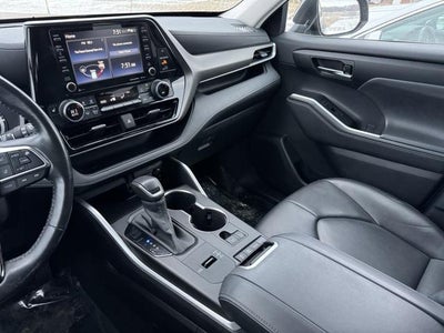 2020 Toyota Highlander Hybrid XLE AWD