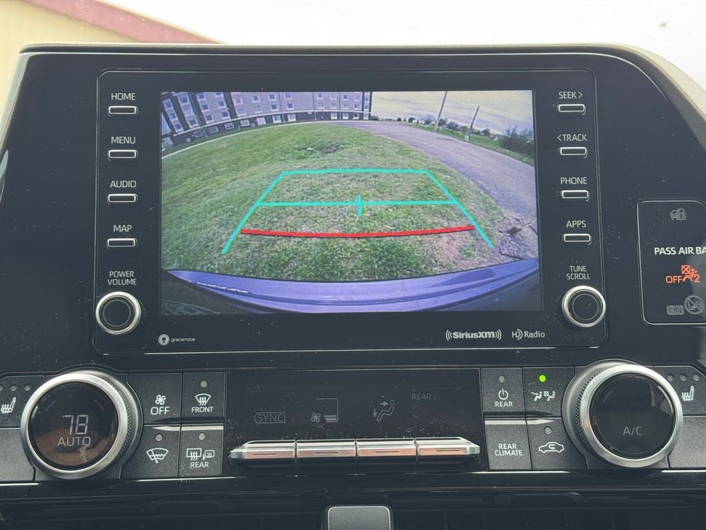 2021 Toyota Highlander Hybrid XLE AWD