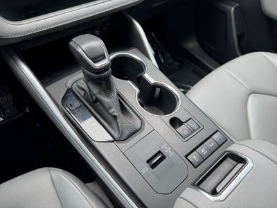 2021 Toyota Highlander Hybrid XLE AWD