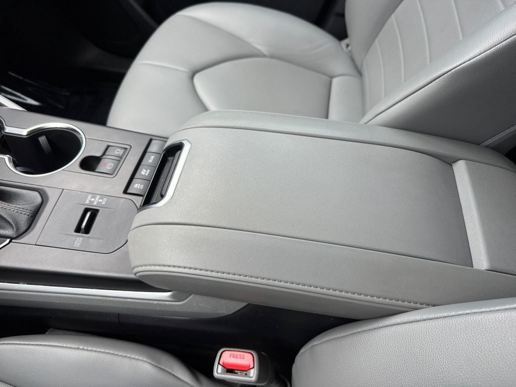 2021 Toyota Highlander Hybrid XLE AWD