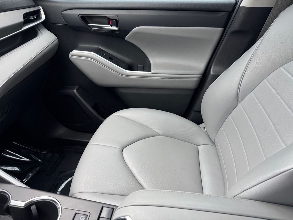 2021 Toyota Highlander Hybrid XLE AWD