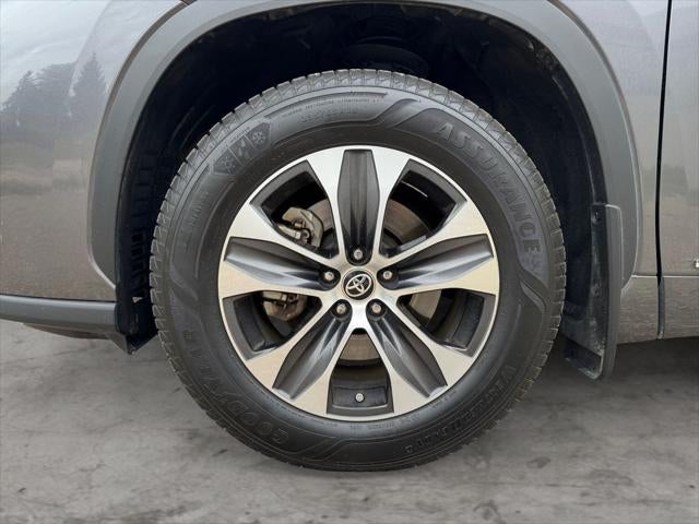 2021 Toyota Highlander Hybrid XLE AWD