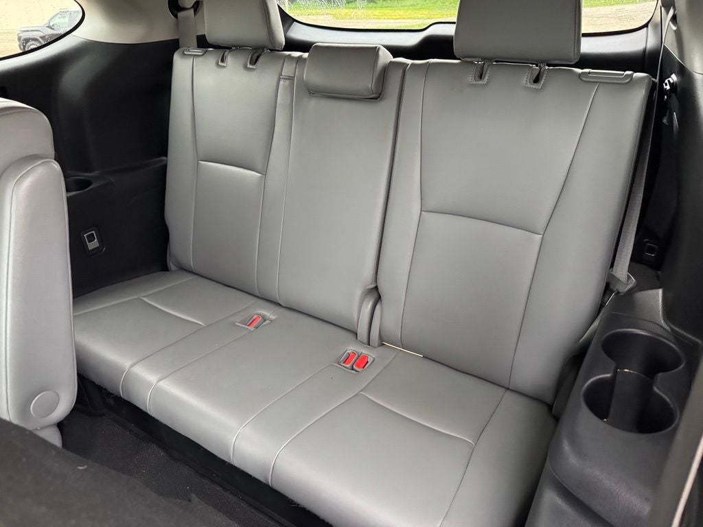 2022 Toyota Highlander Hybrid XLE AWD
