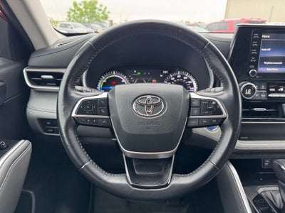 2022 Toyota Highlander Hybrid XLE AWD