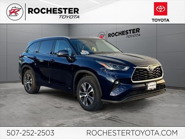 2022 Toyota Highlander Hybrid XLE AWD