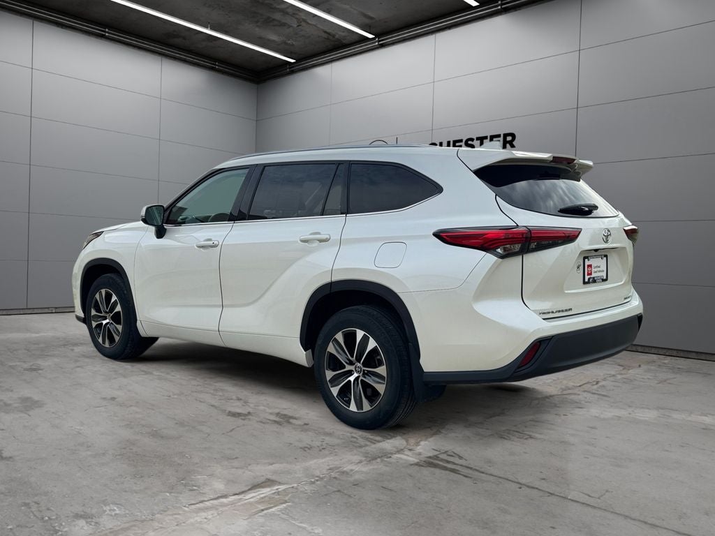 2021 Toyota Highlander XLE AWD