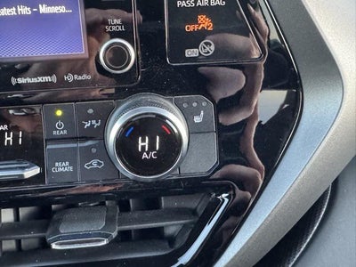 2022 Toyota Highlander XLE AWD