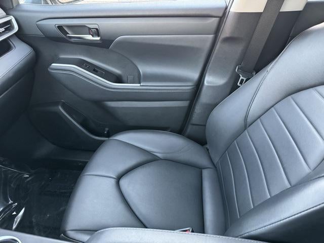 2022 Toyota Highlander XLE AWD