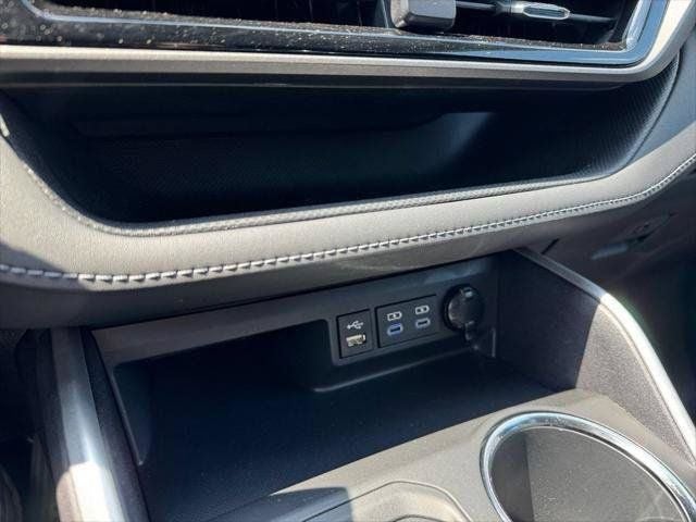2022 Toyota Highlander XLE AWD