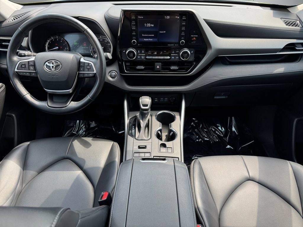 2022 Toyota Highlander XLE AWD