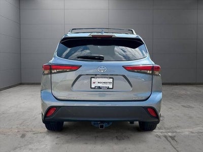 2022 Toyota Highlander XLE AWD
