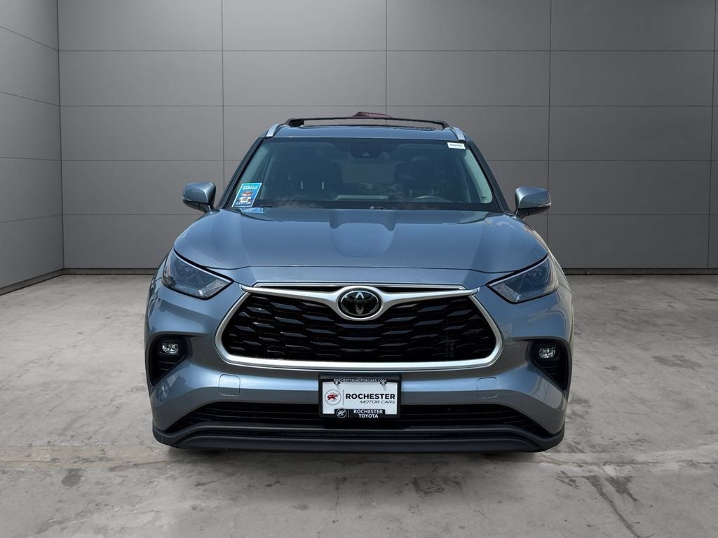 2022 Toyota Highlander XLE AWD