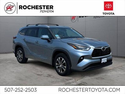 2022 Toyota Highlander XLE AWD