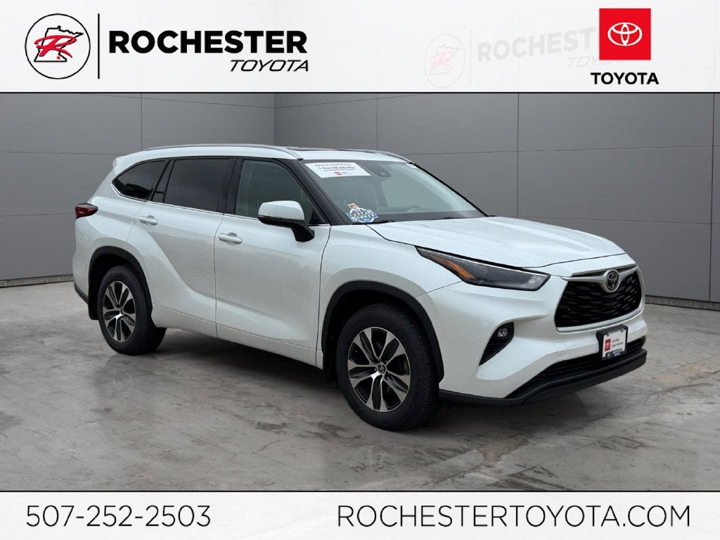 2022 Toyota Highlander XLE AWD