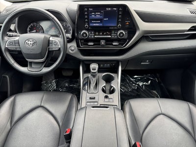 2022 Toyota Highlander XLE AWD