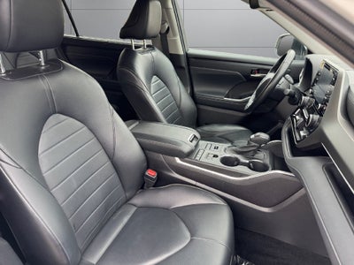 2022 Toyota Highlander XLE AWD