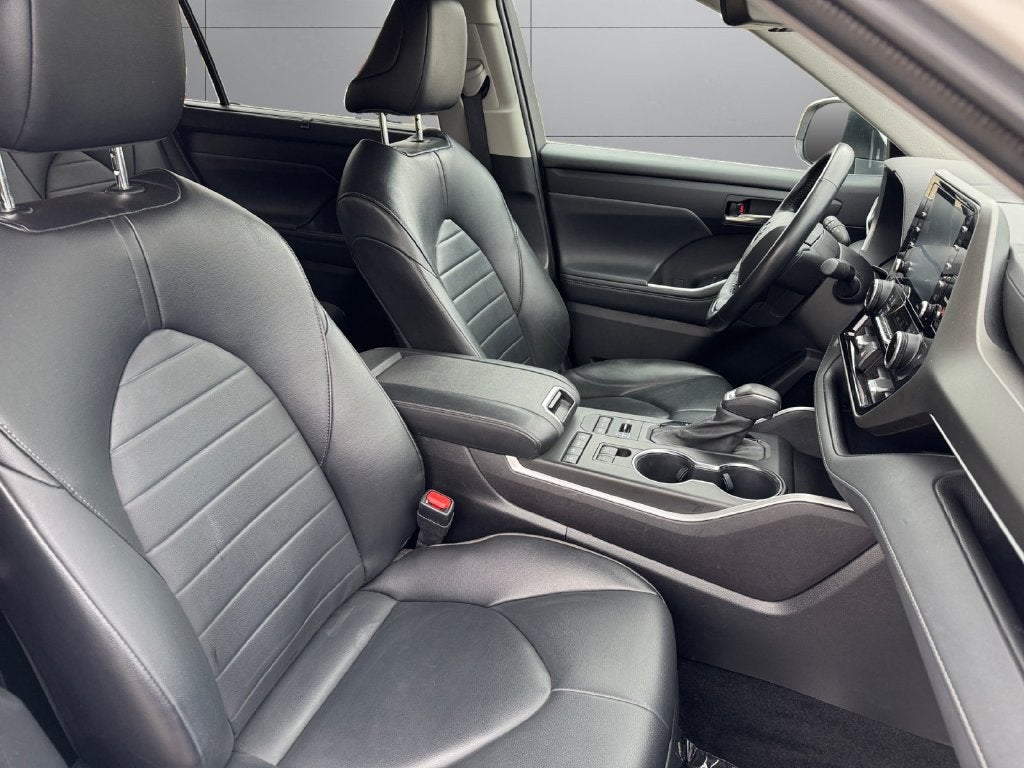 2022 Toyota Highlander XLE AWD
