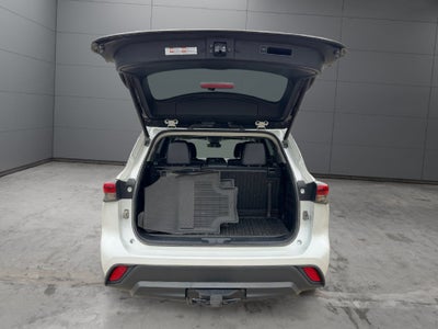 2022 Toyota Highlander XLE AWD