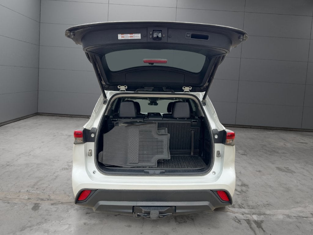 2022 Toyota Highlander XLE AWD