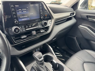 2022 Toyota Highlander XLE AWD