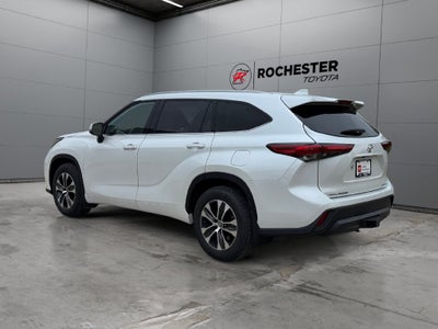 2022 Toyota Highlander XLE AWD