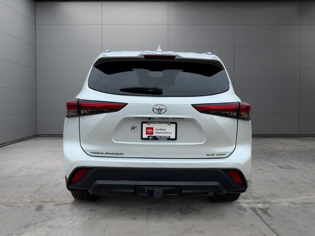 2022 Toyota Highlander XLE AWD