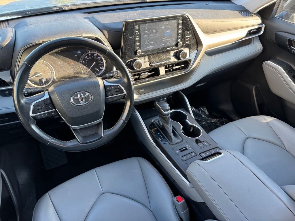 2022 Toyota Highlander XLE AWD