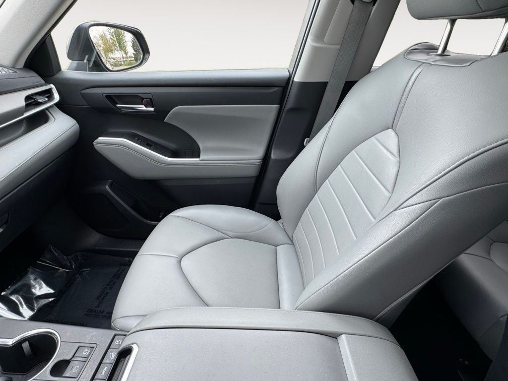 2021 Toyota Highlander XLE AWD
