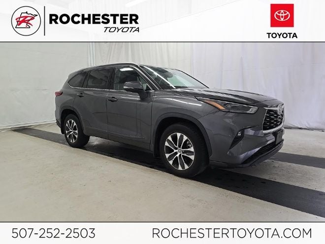 2022 Toyota Highlander XLE AWD